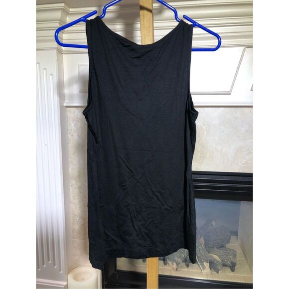 Banana Republic Women’s Black and Burgundy Camisoles Bundle of Two Size S NWOT - Picture 3 of 12